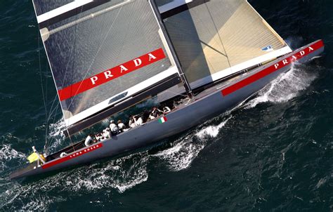 luna rossa yacht.